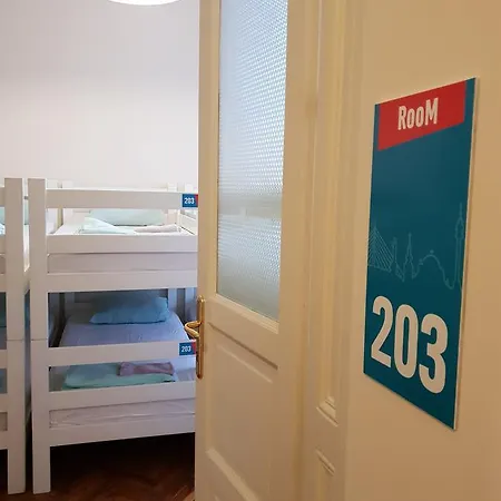 Booking Bnb Bed & Breakfast 3*
